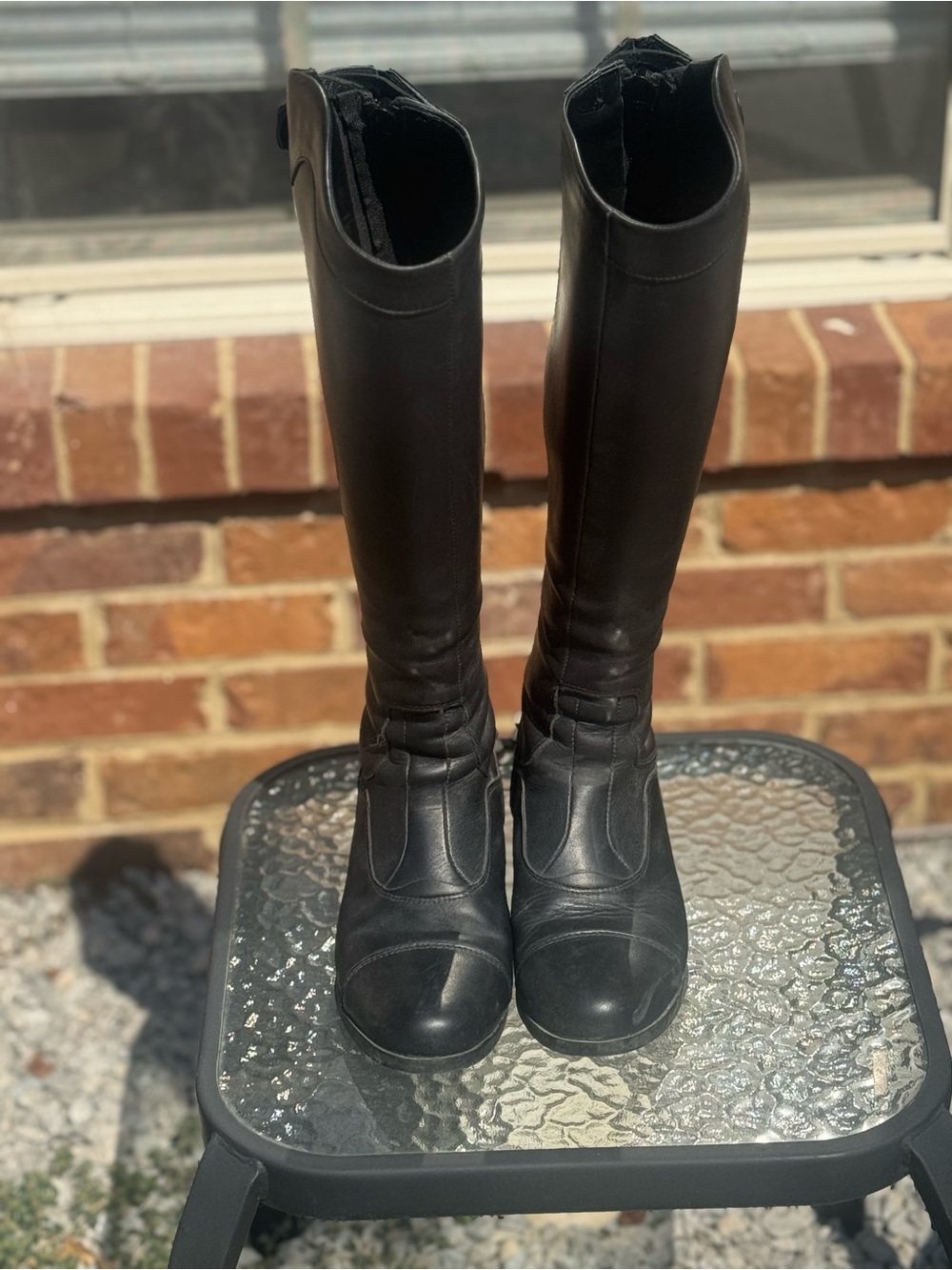 Ariat Black Tall Riding Boots - Classic Equestrian Design - Picture 2 of 3